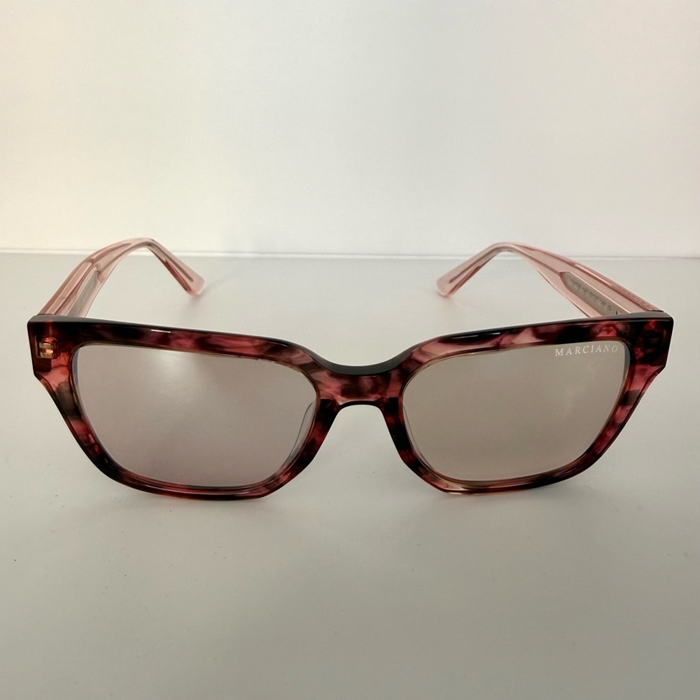 NEW!!! Guess by Marciano women sunglasses GM0799 54Z Authentic